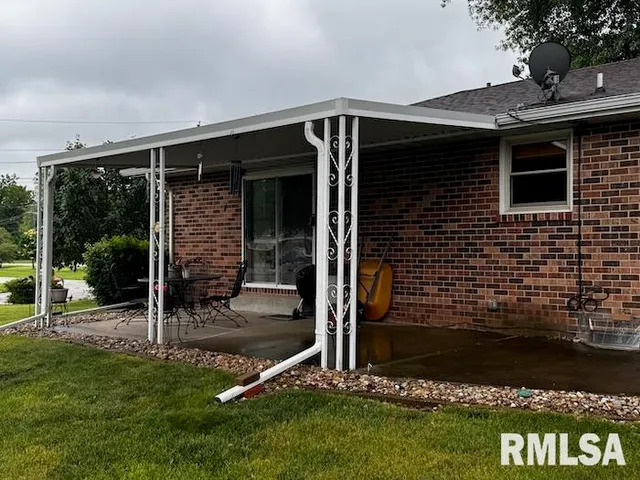 $185,000 | 11 Lincoln Road, Canton, IL 61520