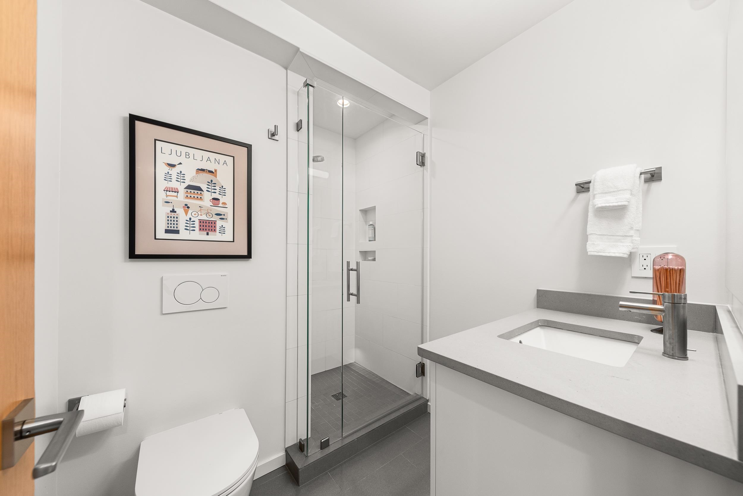 2127 South Helena Street Spokane, WA 99203 - Photo 13 of 50