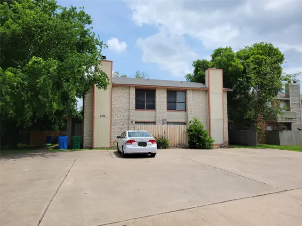 $1,300 | 2804 Bull Run, Unit B, Taylor, TX 76574