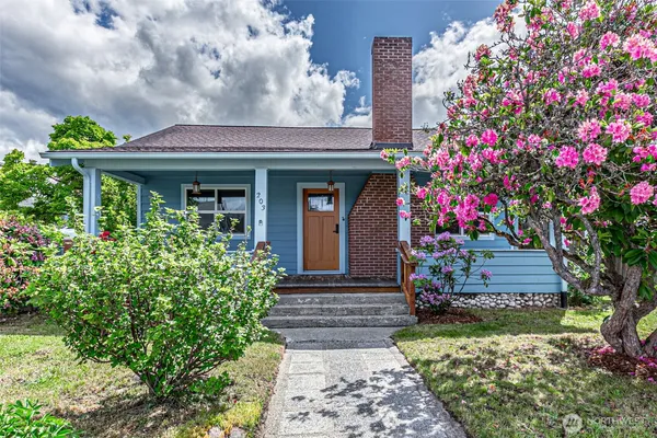 $380,000 | 203 Orchard Avenue North, Eatonville, WA 98328