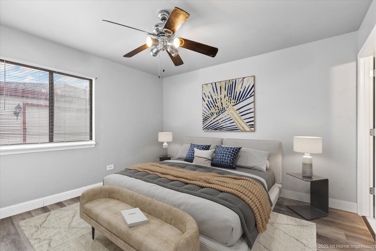 18109 Idlewild Drive Country Club Hills, IL 60478 - Photo 15 of 21 a bedroom with a bed and a painting on the wall