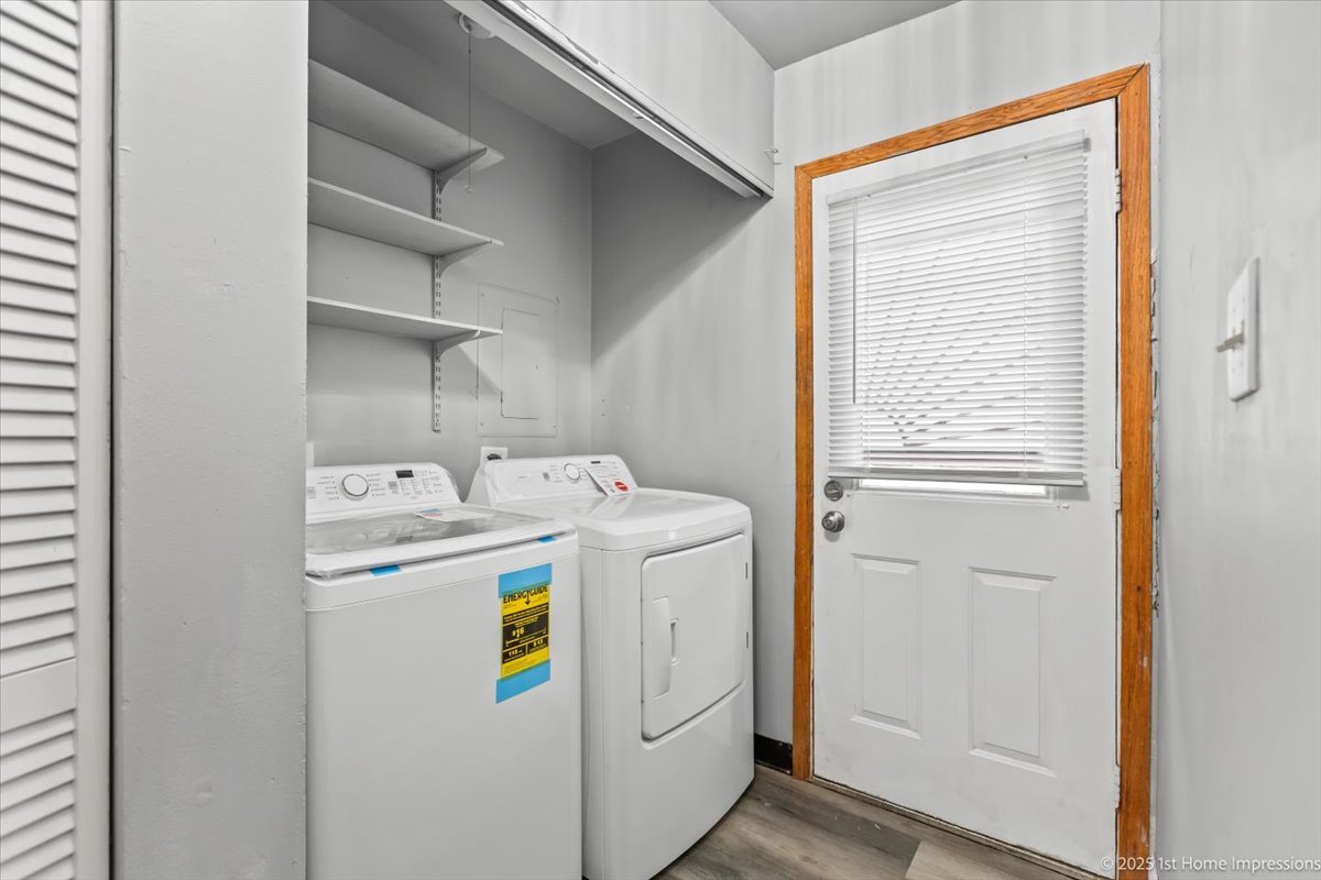 18109 Idlewild Drive Country Club Hills, IL 60478 - Photo 17 of 21 a utility room with dryer and washer
