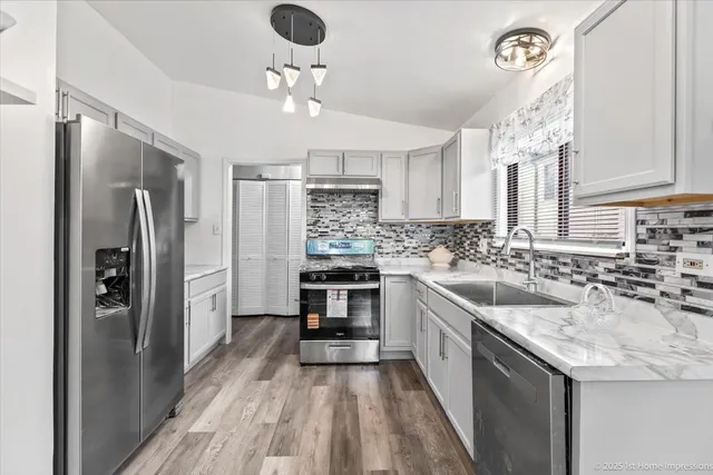 $187,500 | 18109 Idlewild Drive, Country Club Hills, IL 60478