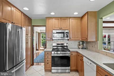 $739,900 | 39 Cochise Circle, Medford Lakes, NJ 08055