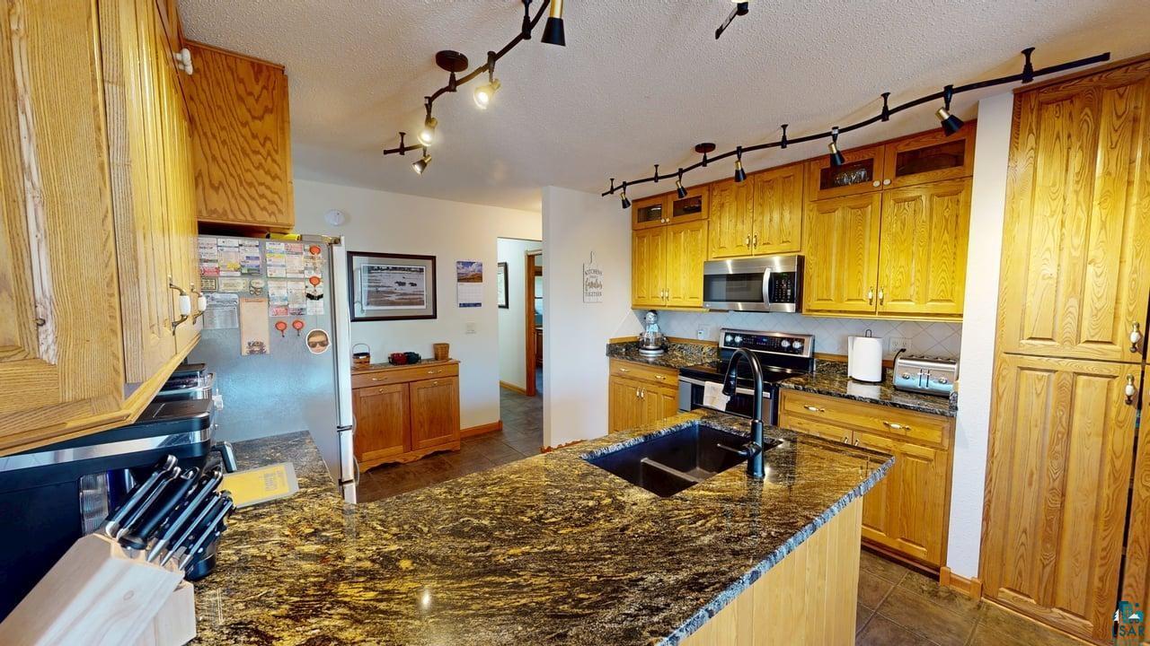 6423 Little Marais Road Silver Bay, MN 55614 - Photo 15 of 55