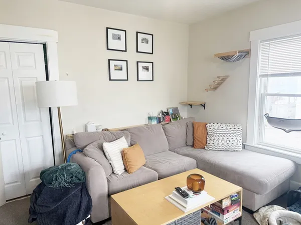 $2,100 | 37 Prospect St Avenue, Unit 2, Waltham, MA 02453