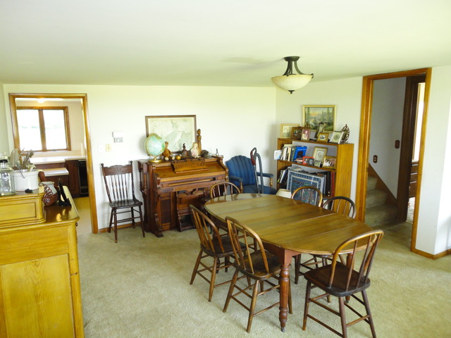 6355 Twombly Road DeKalb, IL 60115 - Photo 5 of 11