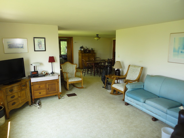 6355 Twombly Road DeKalb, IL 60115 - Photo 6 of 11