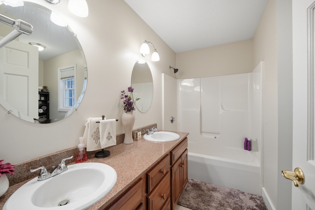 240 Hillside Road Southwick, MA 01077 - Photo 15 of 36