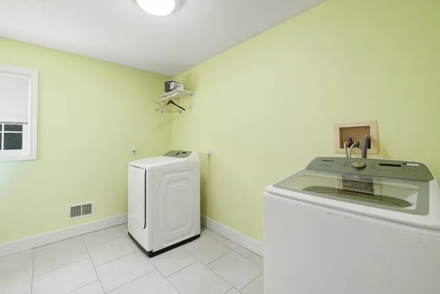 $750,000 | 240 Hillside Road, Southwick, MA 01077