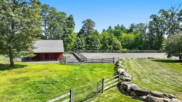 $750,000 | 240 Hillside Road, Southwick, MA 01077