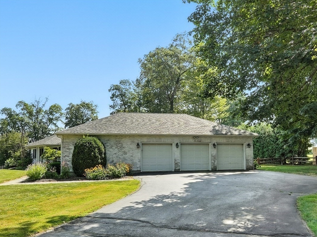 240 Hillside Road Southwick, MA 01077 - Photo 3 of 36