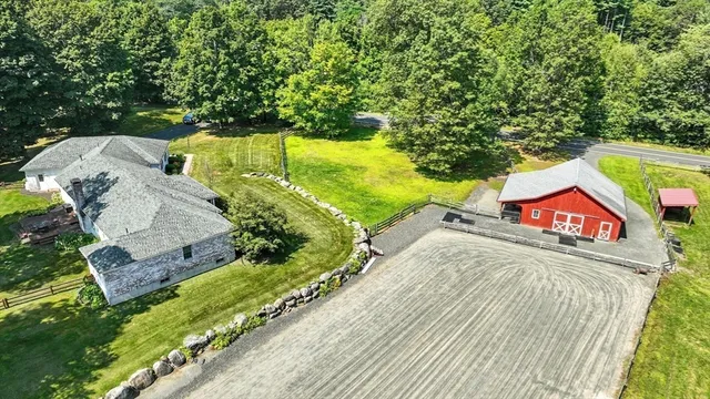 $750,000 | 240 Hillside Road, Southwick, MA 01077