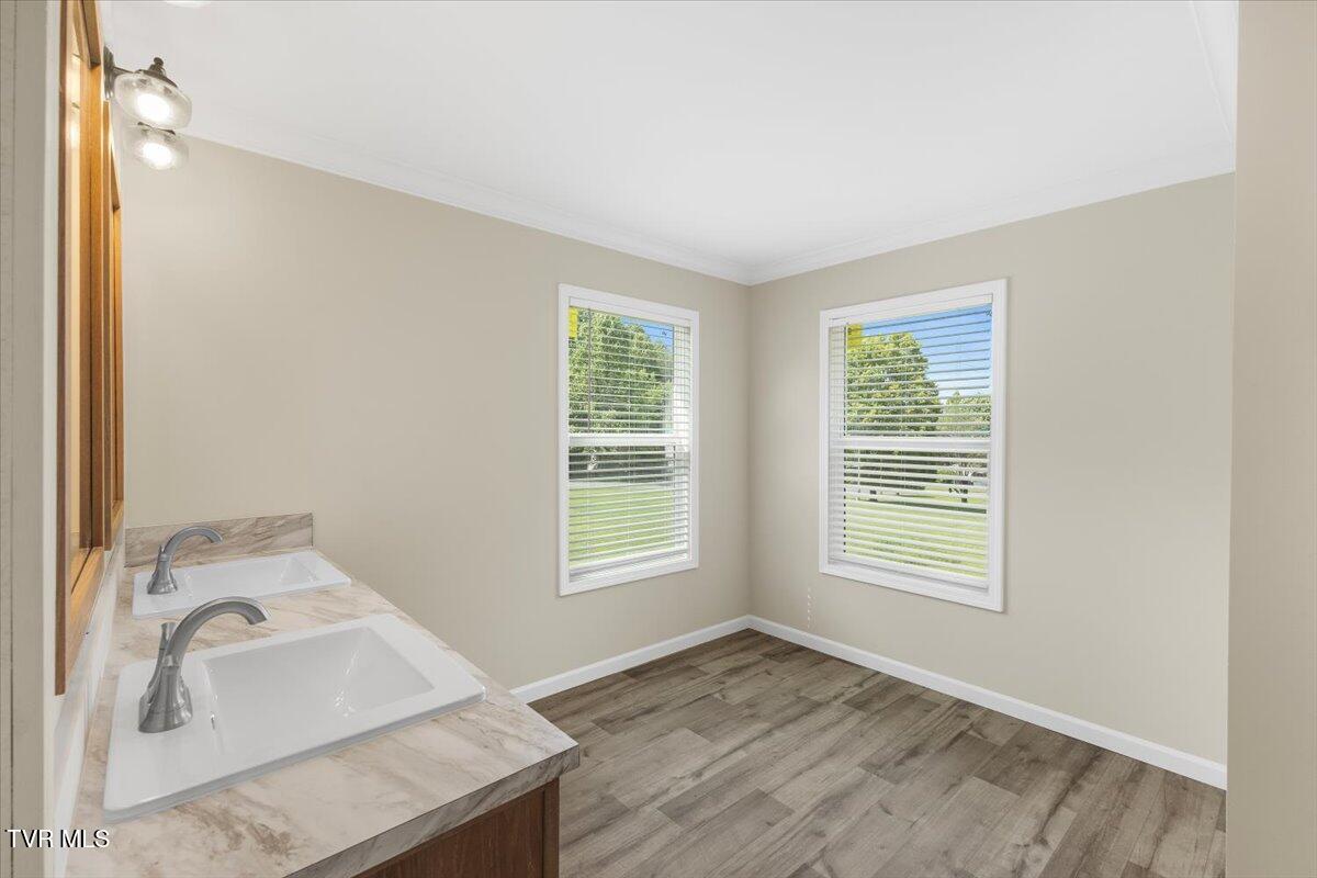 2739 Siam Road Elizabethton, TN 37643 - Photo 16 of 40 29-128A6841