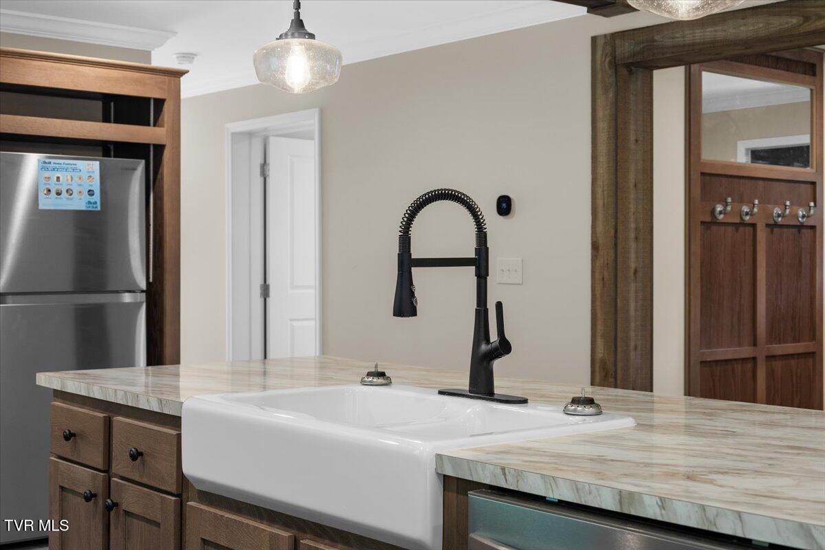 2739 Siam Road Elizabethton, TN 37643 - Photo 24 of 40 20-128A6739