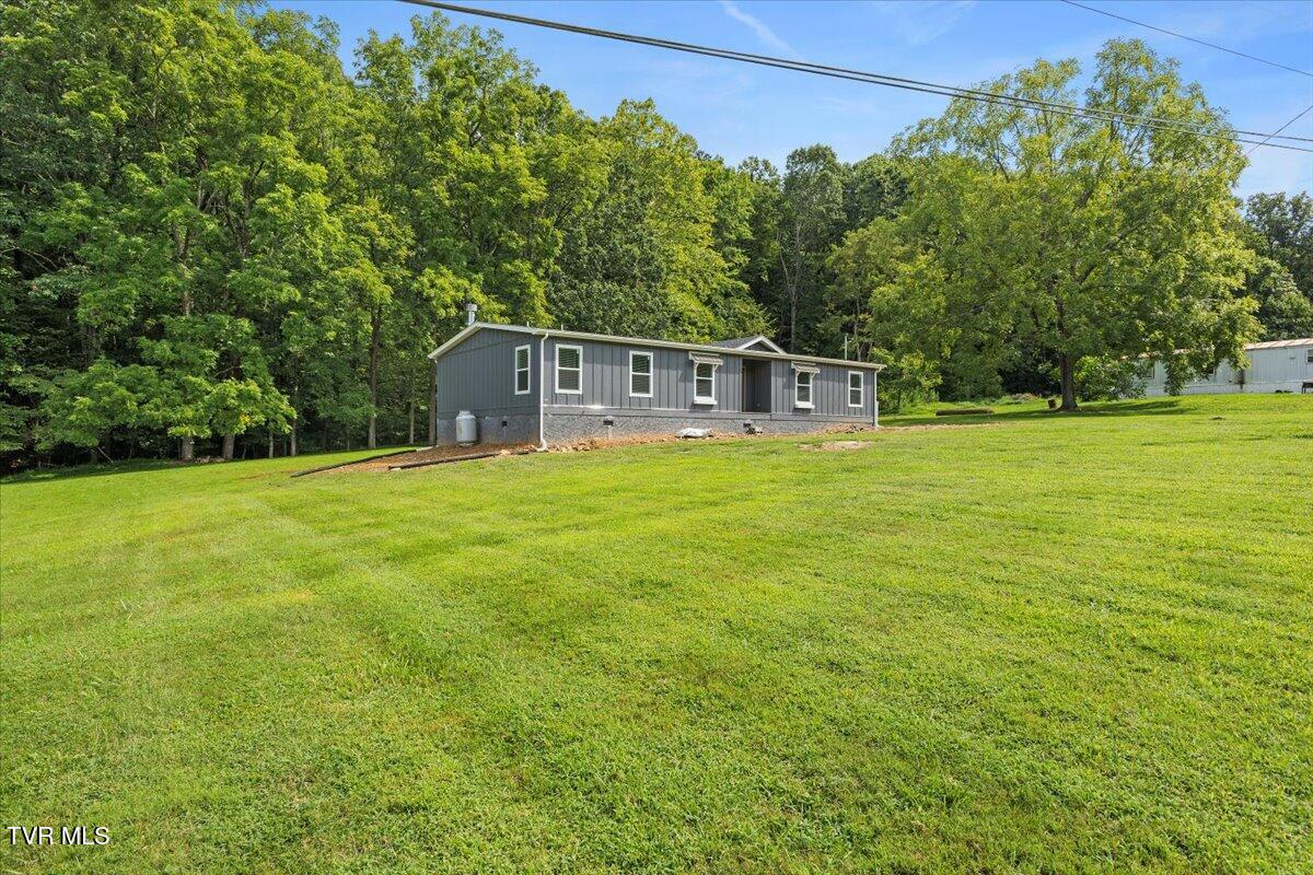 2739 Siam Road Elizabethton, TN 37643 - Photo 8 of 40 07-128A6762