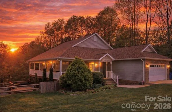 $449,900 | 5106 Hanging Rock Court, Hickory, NC 28601