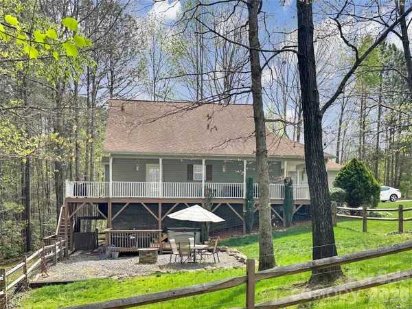 $449,900 | 5106 Hanging Rock Court, Hickory, NC 28601