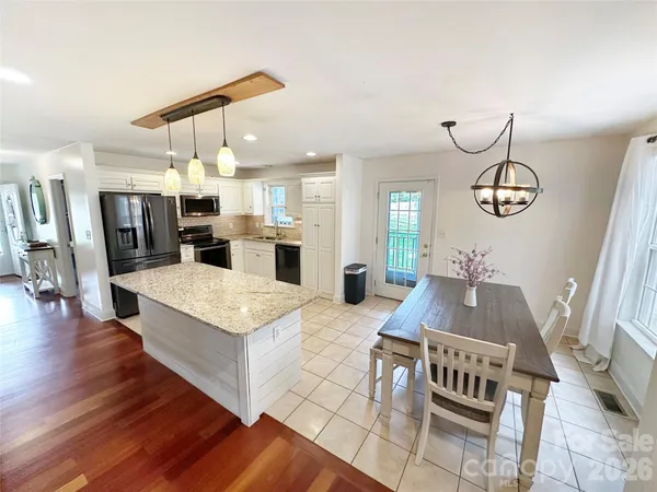 $449,900 | 5106 Hanging Rock Court, Hickory, NC 28601