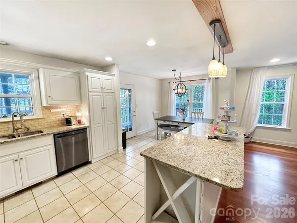 $449,900 | 5106 Hanging Rock Court, Hickory, NC 28601