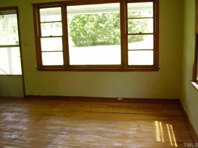 795 Joe Ward Road Louisburg, NC 27549 - Photo 3 of 4 Livingroom