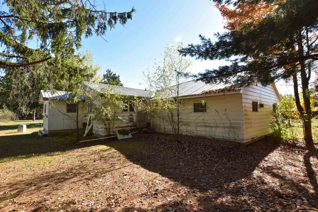 $89,900 | N5890 18th Court, Wild Rose, WI 54984