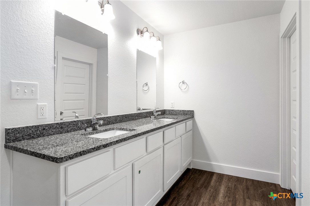 1916 Royal Loop Belton, TX 76513 - Photo 12 of 14