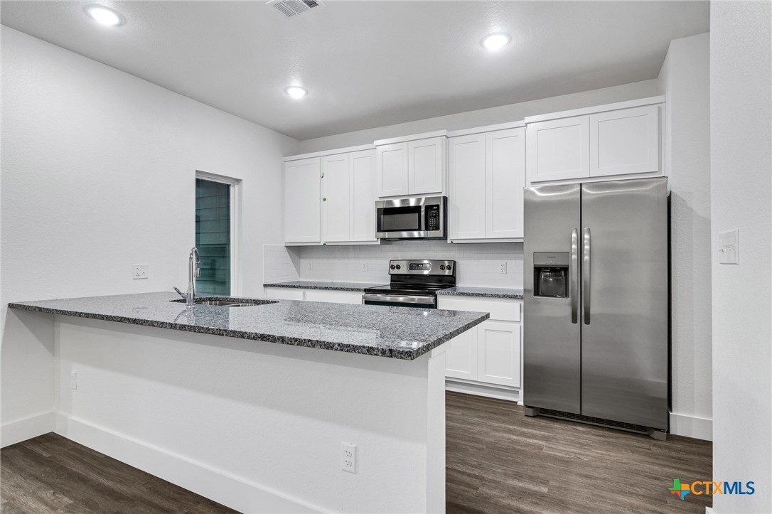 1916 Royal Loop Belton, TX 76513 - Photo 5 of 14