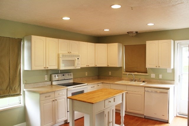 151 Bluebird Road Smiths Grove, KY 42171 - Photo 2 of 10 Gallery Image 2