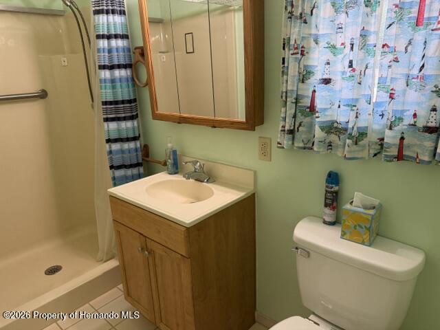6848 Treehaven Drive Spring Hill, FL 34606 - Photo 23 of 34 Bathroom 2 w/ walk-in shower