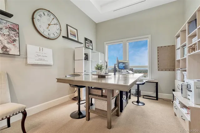 a view of a work space with furniture