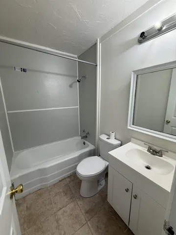 $1,200 | 765 Crawfordville Highway, Crawfordville, FL 32327