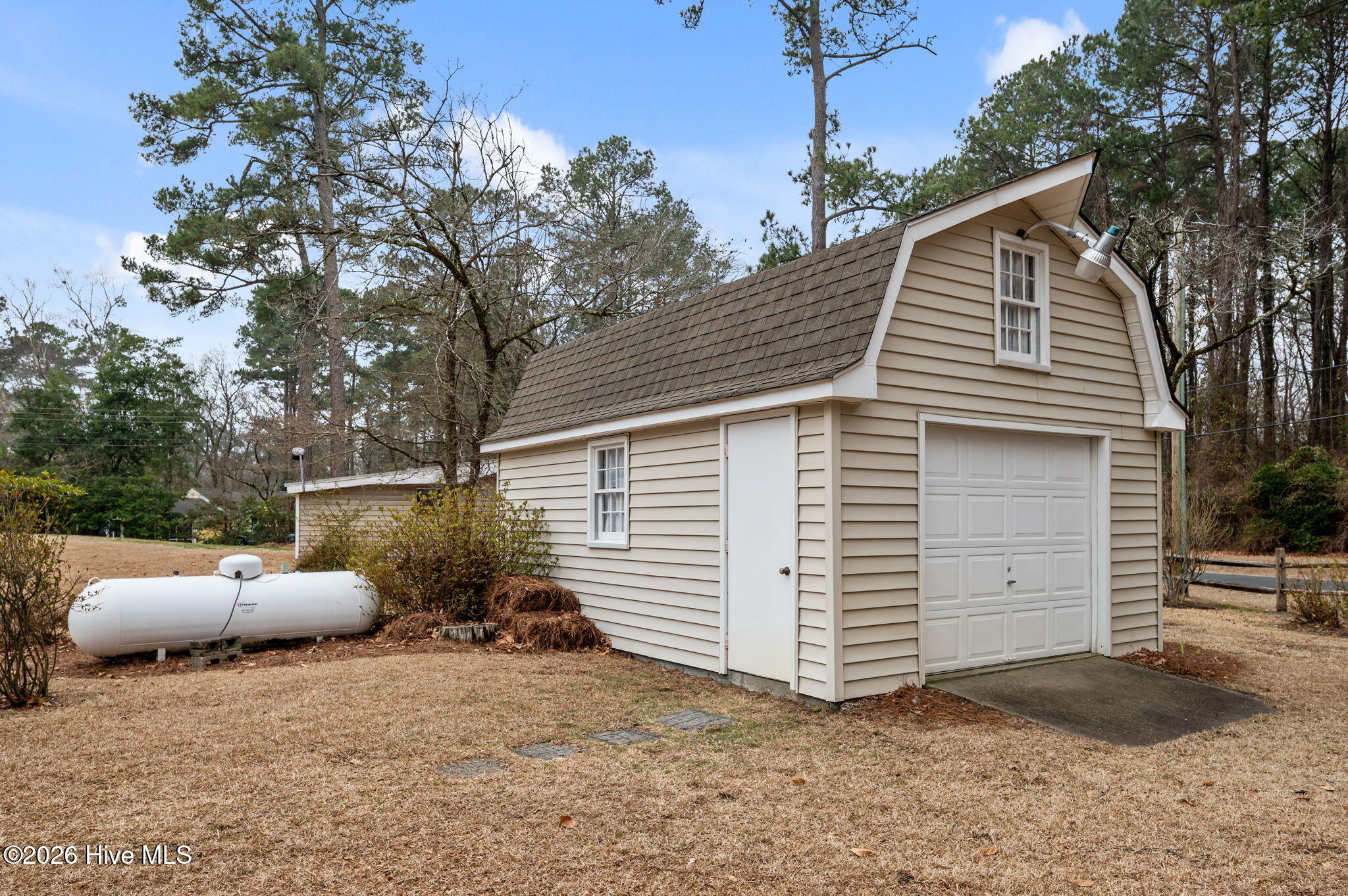 107 Ridgewood Circle Washington, NC 27889 - Photo 3 of 43 53-web-or-mls-LHV_6320
