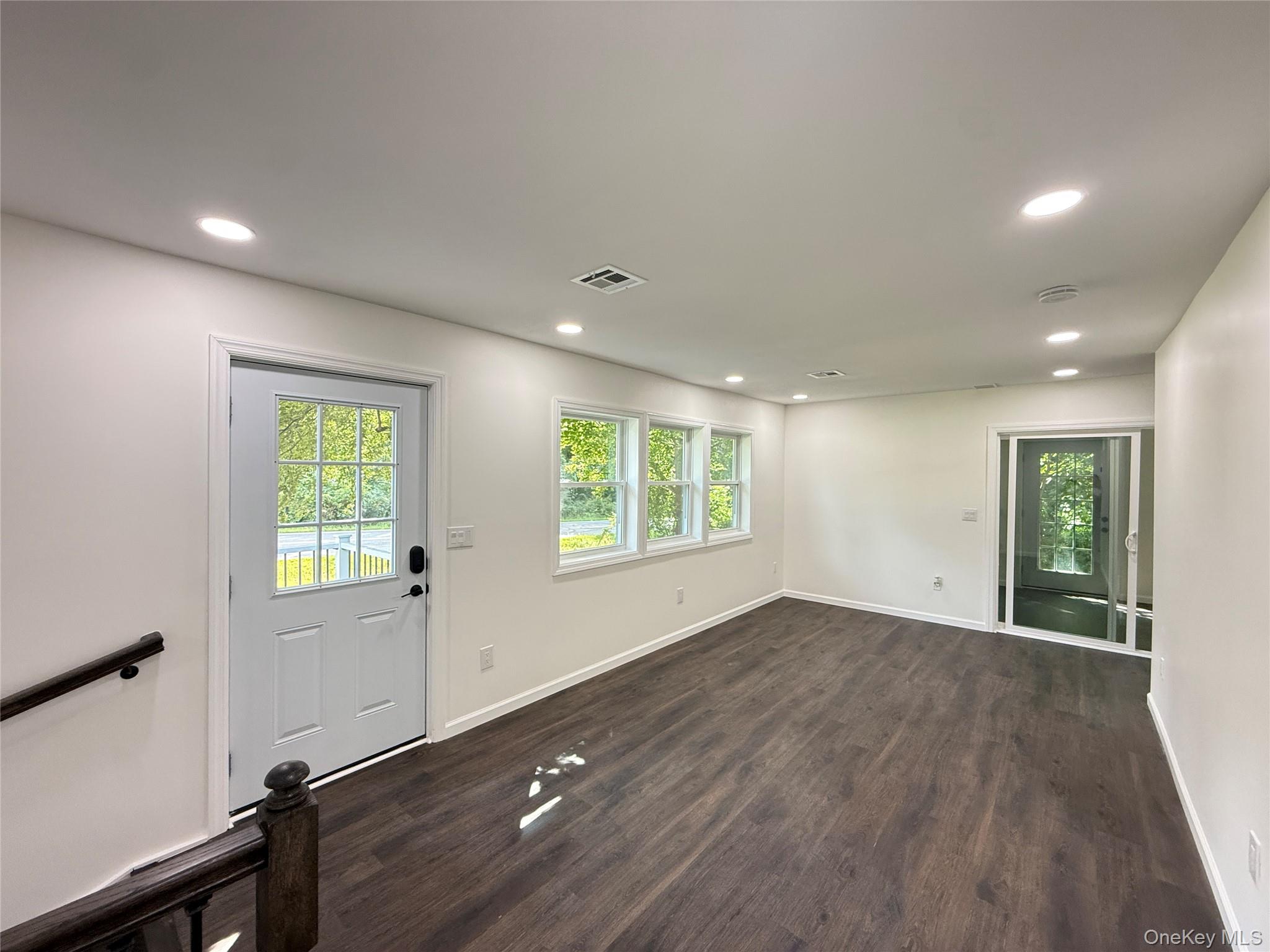 127 Spring Lake Road Red Hook, NY 12571 - Photo 8 of 30 Gallery Image 8