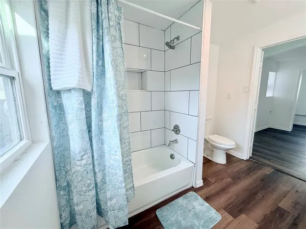$1,295 | 727 West Day Street, Denison, TX 75020