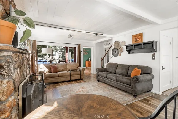 $2,100 | 185 Spruce Lane, Sugarloaf, CA 92386