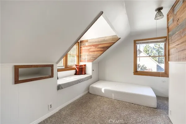 $2,100 | 185 Spruce Lane, Sugarloaf, CA 92386