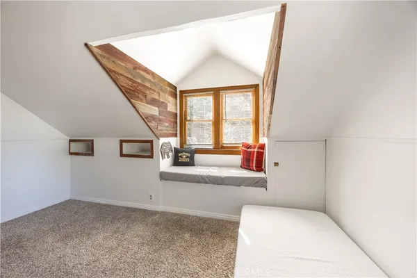 $2,100 | 185 Spruce Lane, Sugarloaf, CA 92386