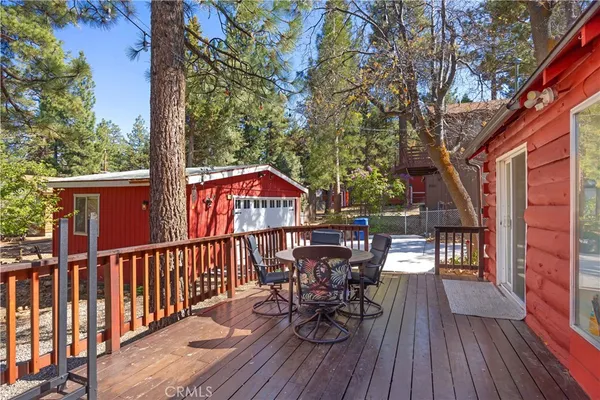 $2,100 | 185 Spruce Lane, Sugarloaf, CA 92386