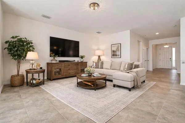 $450,000 | 10507 Avian Forrest Drive, Riverview, FL 33578
