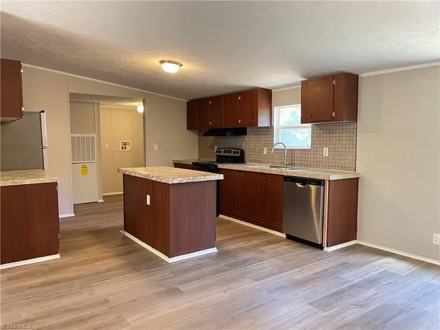 $159,900 | 1479 Airport Road, Hamlet, NC 28345