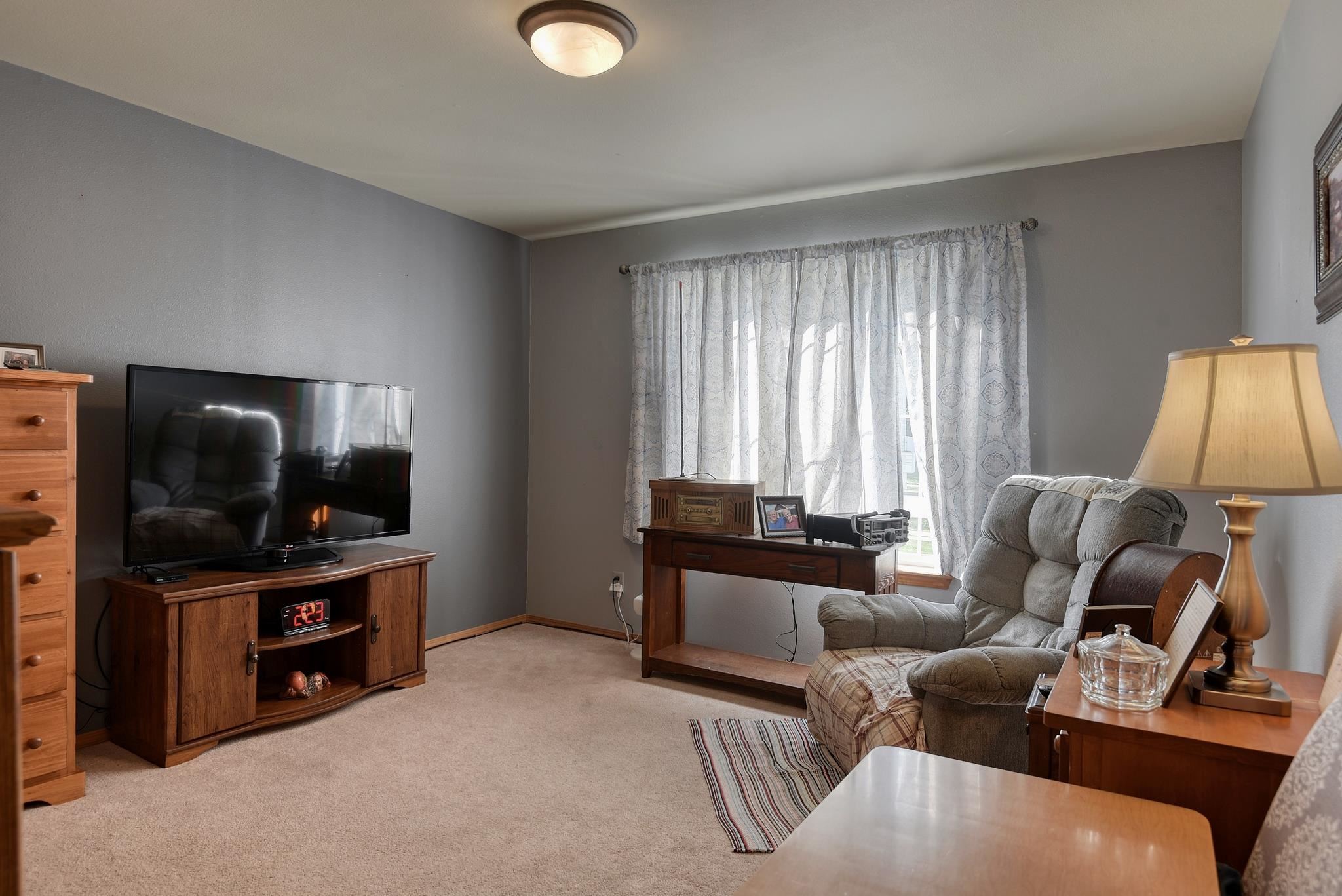 409 South Lone Tree Road Spokane Valley, WA 99016 - Photo 22 of 32