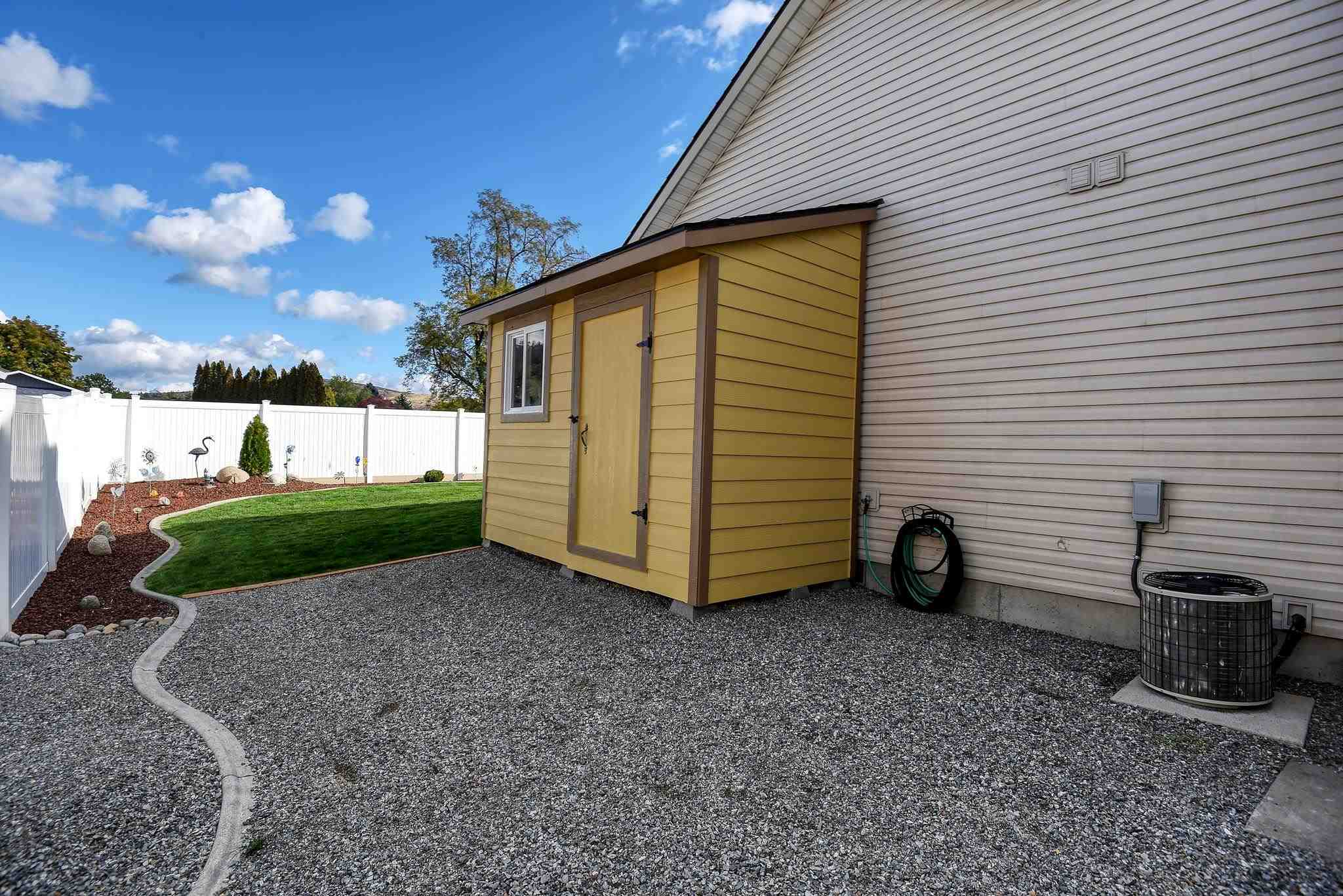 409 South Lone Tree Road Spokane Valley, WA 99016 - Photo 27 of 32