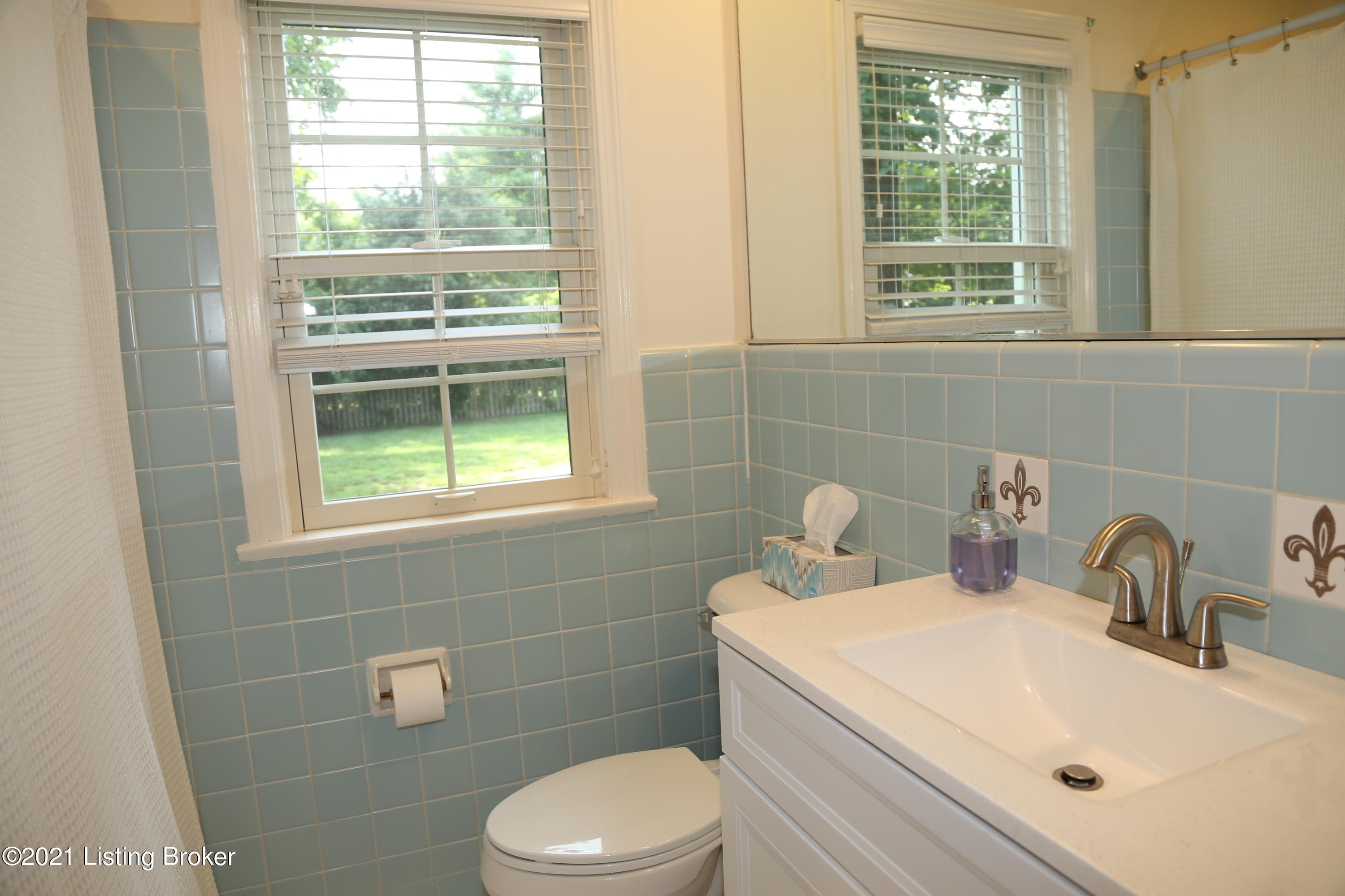 4414 Rudy Lane Louisville, KY 40207 - Photo 15 of 22 IMG_0358