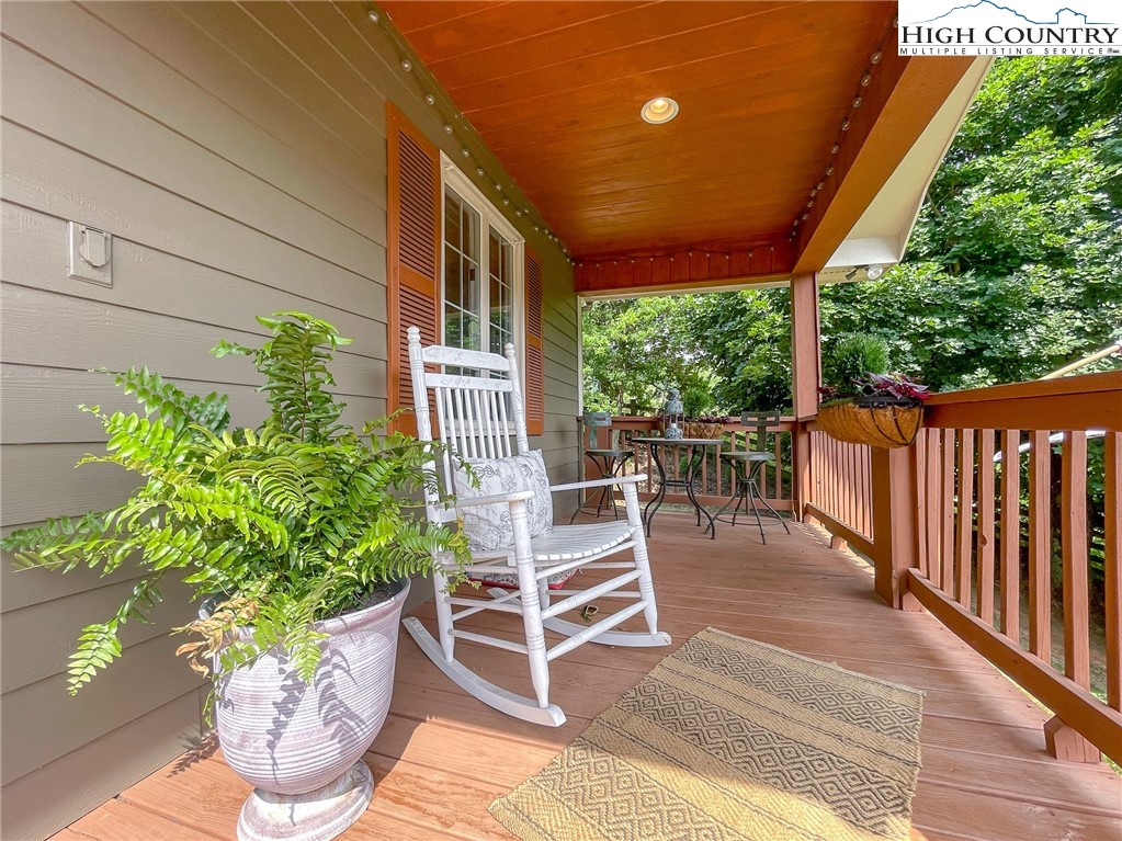 4850 US Highway 421 Vilas, NC 28692 - Photo 43 of 46 a view of a chairs and table in the patio