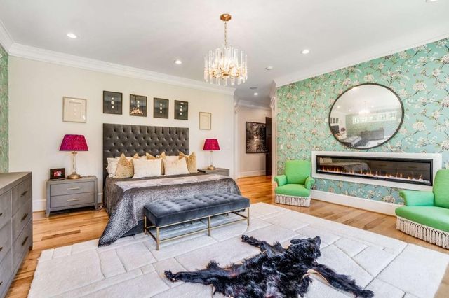 a view of a dining room and livingroom view