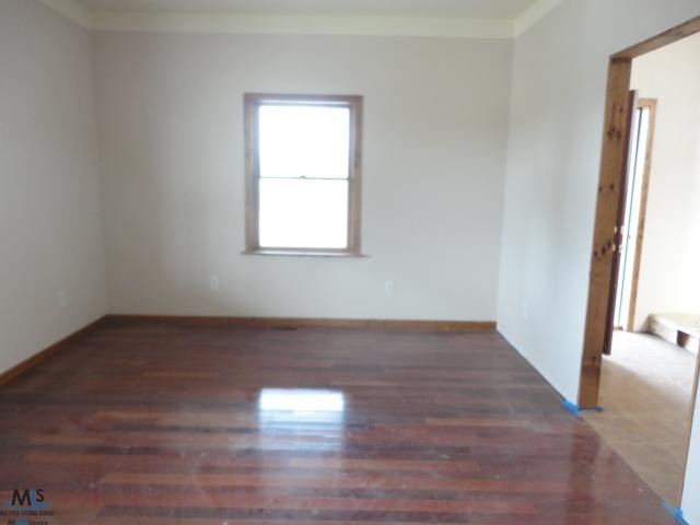 31139633-6.JPG