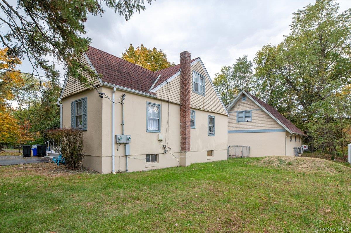 281-283 Old Haverstraw Road Congers, NY 10920 - Photo 14 of 14 a view of a back yard of the house