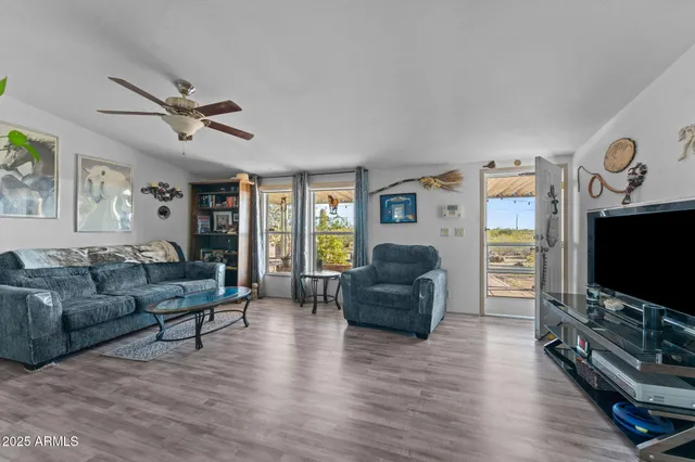 $525,000 | 30040 West Redbird Road, Wittmann, AZ 85361