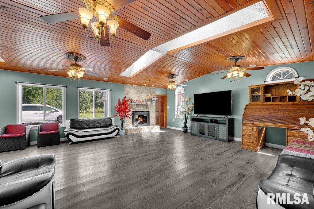 705 13th Street West Milan, IL 61264 - Photo 11 of 31